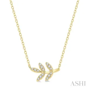 1/10 Ctw Leaf Motif Round Cut Diamond Petite Fashion Pendant With Chain in 10K Yellow Gold