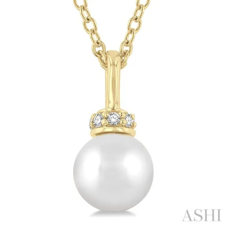 1/20 ctw Petite 6X6 MM Cultured Pearl and Round Cut Diamond Crown Fashion Pendant With Chain in 10K Yellow Gold