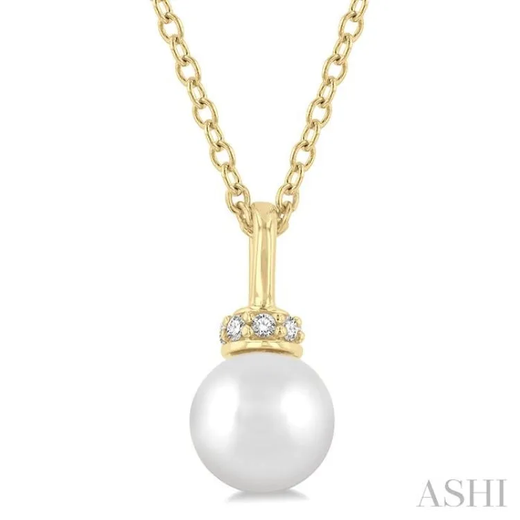 1/20 ctw Petite 6X6 MM Cultured Pearl and Round Cut Diamond Crown Fashion Pendant With Chain in 10K Yellow Gold