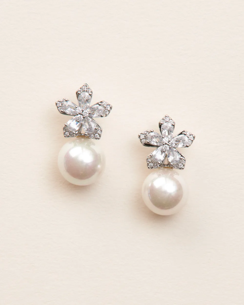 Cecilia Pearl Stud Earrings