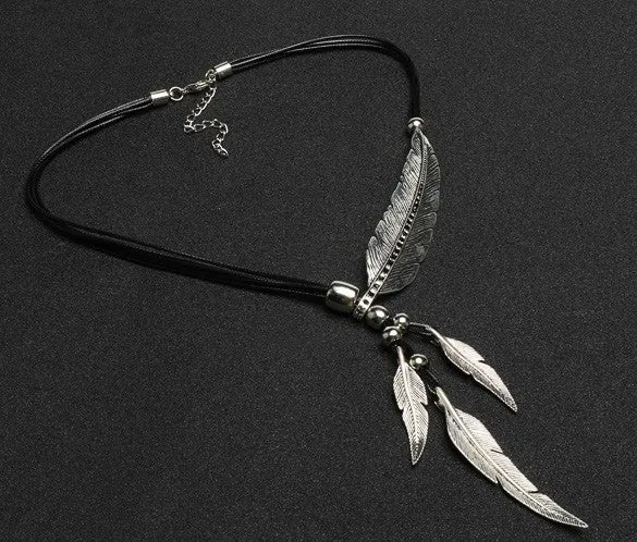 Fashion Bohemian Style Bronze Rope Chain Feather Pattern Pendant Necklace