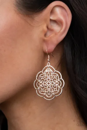 Paparazzi Earring ~ Tour de Taj Mahal - Rose Gold