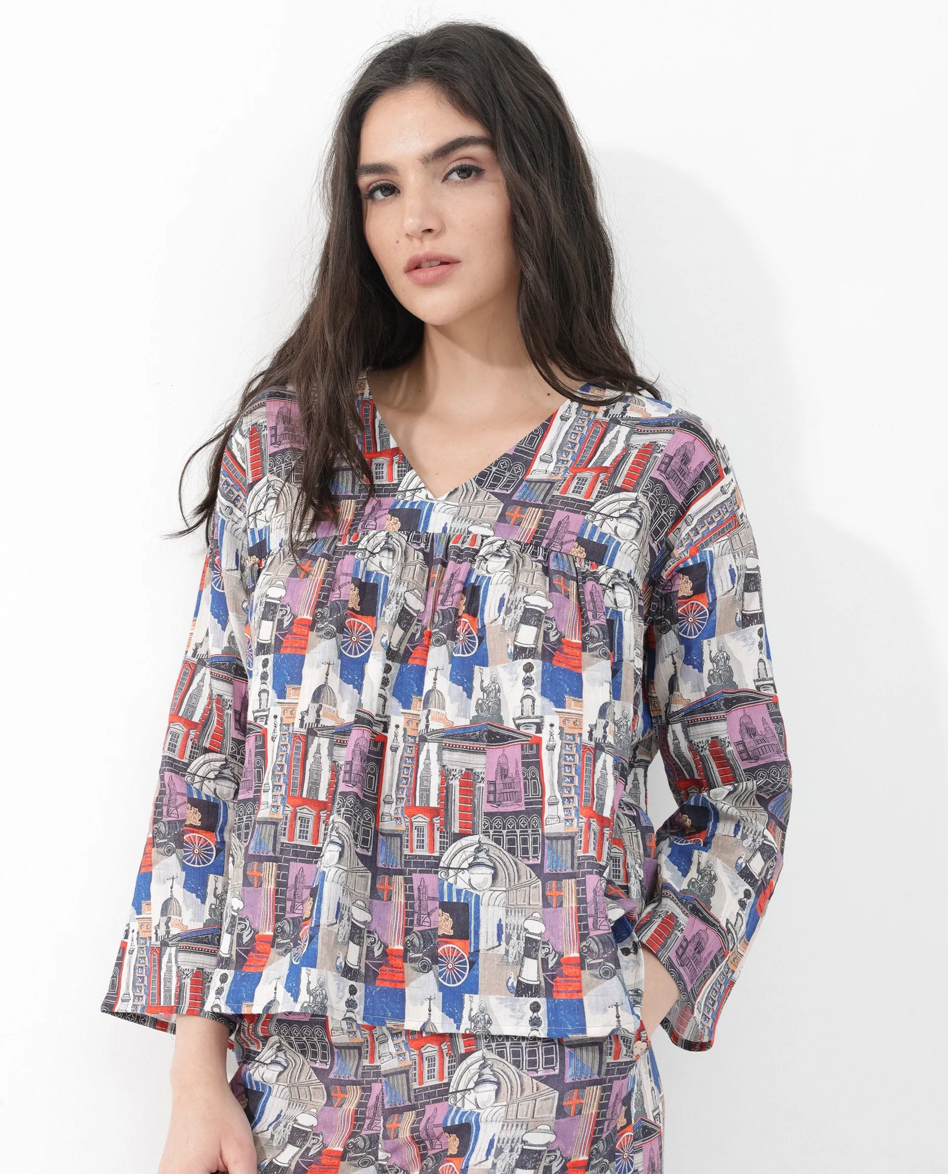 Rareism Women Rinata-T Multi Cotton Fabric Regular Sleeves V-Neck Abstract Print Regular Length Top