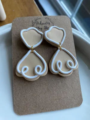 Scallop Trim Earrings