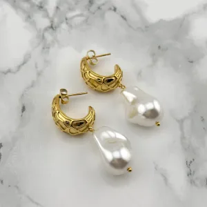 Suzi Gold Hoops