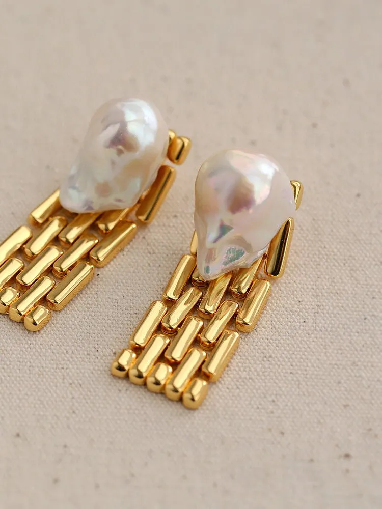 Wide Chain Baroque Pearl Earrings